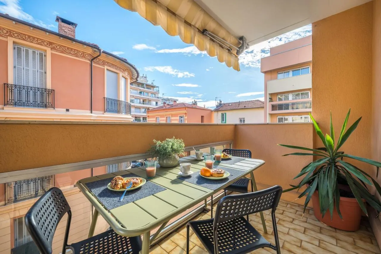 Apartment Le Mediterranee - Charmant 3 Pieces Au Coeur Du Centre Ville De Menton